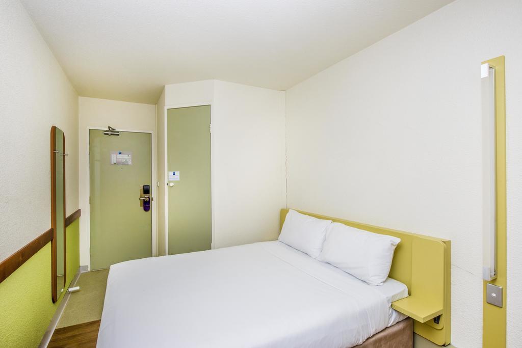 Ibis Budget - Newcastle Bagian luar foto
