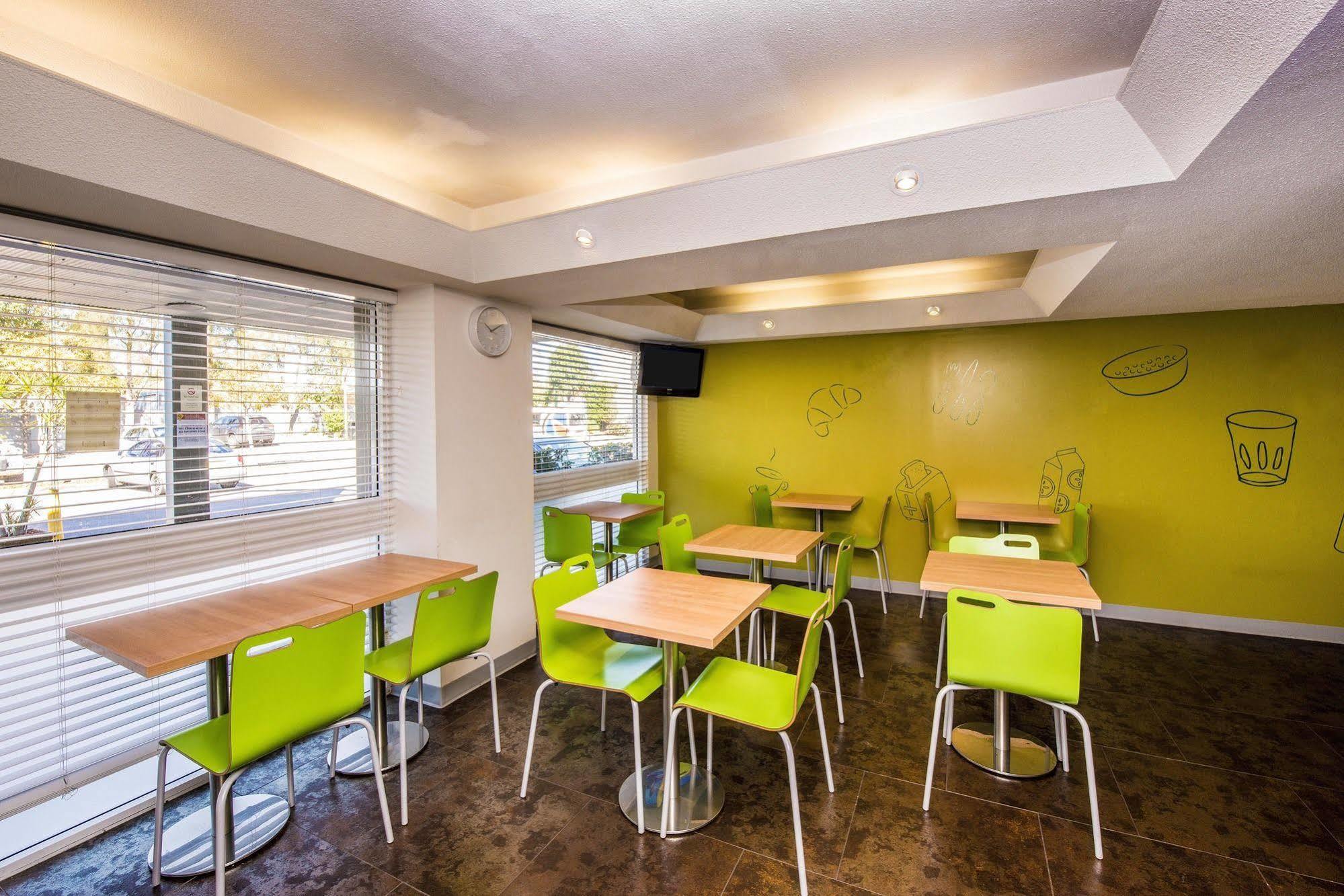 Ibis Budget - Newcastle Bagian luar foto